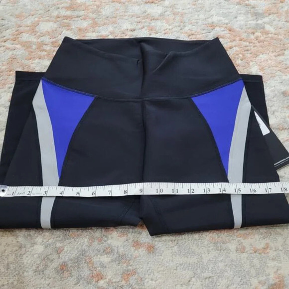 Karma Camille Crop Legging in Surge Blue - Size Large - Picture 7 of 9